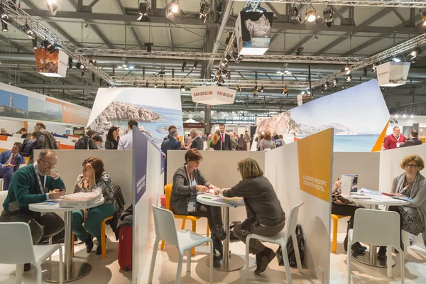 People visiting Bit 2015, international tourism exchange in Milan, Italy — Stock Photo, Image