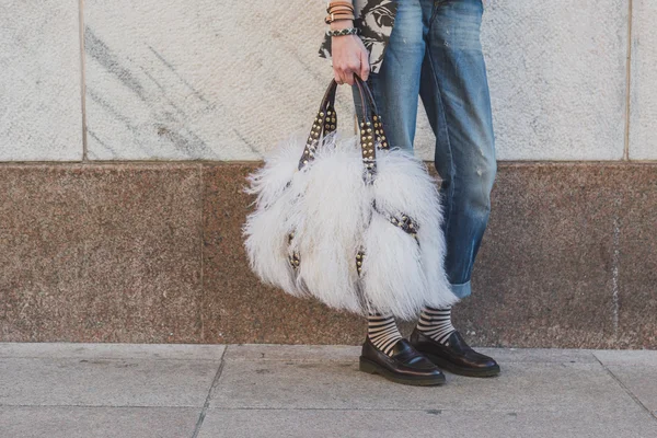 Detail of bag and shoes outside Cristiano Burani fashion show bu — Stock Photo, Image