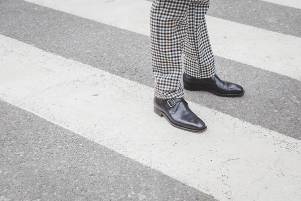 Detalhe de sapatos fora de construção de desfile de moda Armani para Milão W — Fotografia de Stock