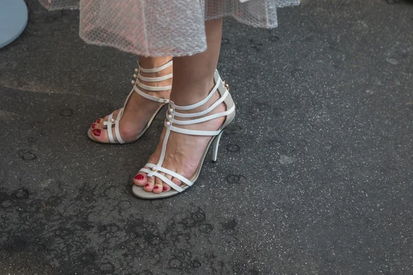 Деталь взуття за межами показ мод Alberto Замбеллі, корпус f — стокове фото