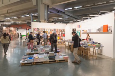 İnsanlar Miart 2015, Milano, İtalya ziyaret