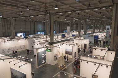 Üstten Görünüm kişi ve kabinleri Miart 2015, Milano, İtalya