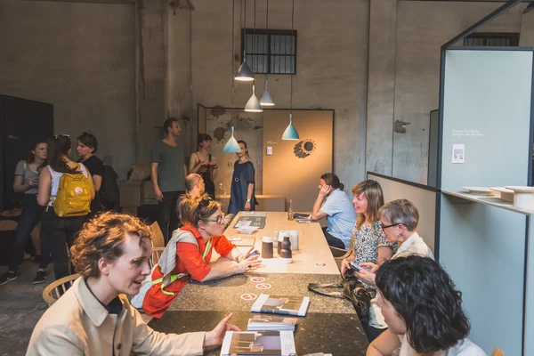 People visiting Ventura Lambrate space during Milan Design Week — Stock Photo, Image