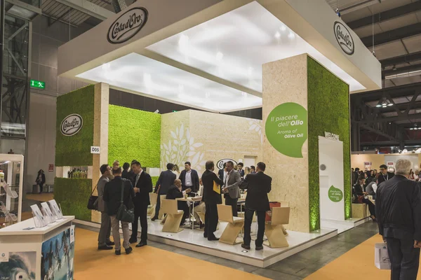 Personnes visitant Tuttofood 2015 à Milan, Italie — Photo