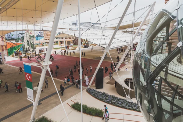 Vista superior do pavilhão do Azerbaijão na Expo 2015 em Milão, Itália — Fotografia de Stock