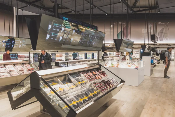 Supermercado futurista na Expo 2015 em Milão, Itália — Fotografia de Stock
