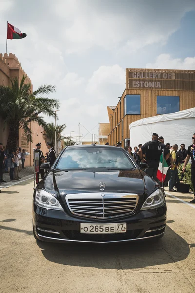 Российский президентский автомобиль на выставке Expo 2015 в Милане, Италия — стоковое фото