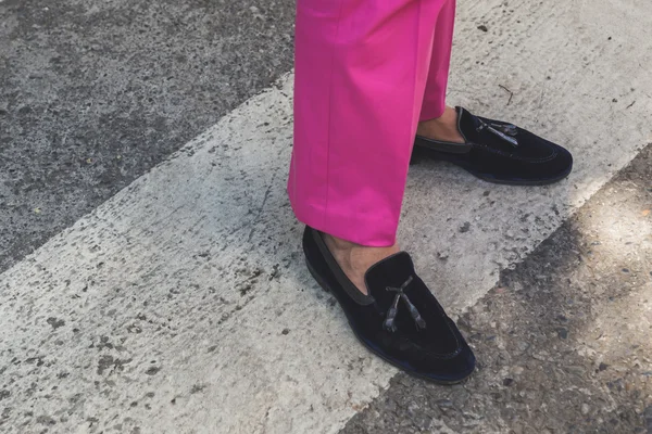 Деталь взуття за межами показ мод Армані будівельні для Мілан м — стокове фото