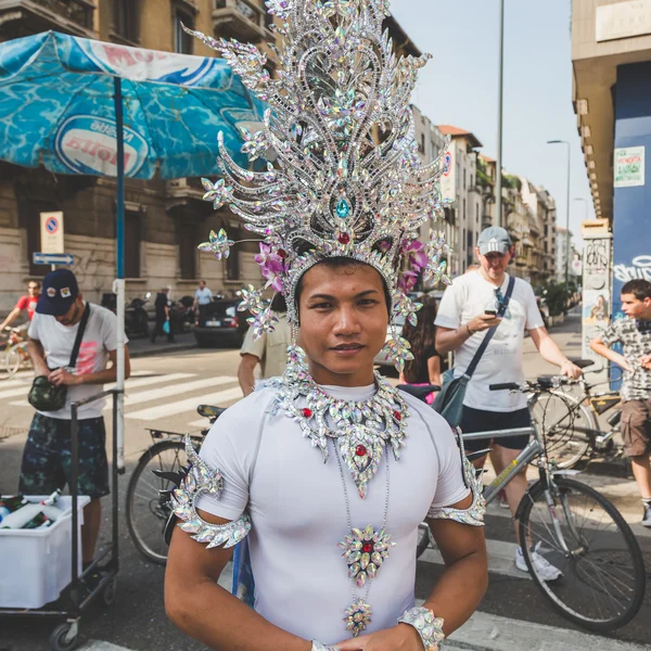 Oameni care participă la Milano Pride 2015 — Fotografie, imagine de stoc