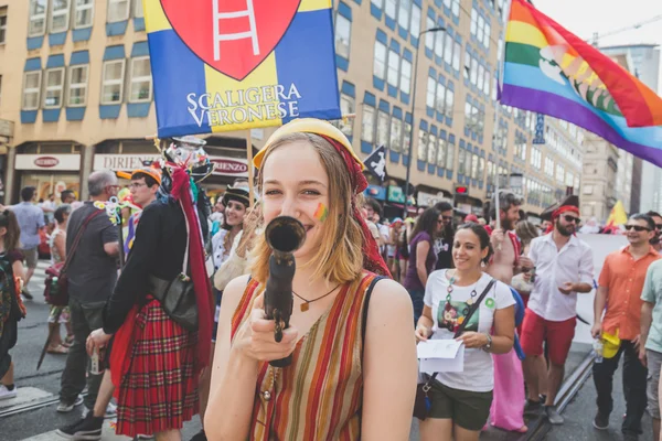 People taking part in Milano Pride 2015 — Stock Photo, Image