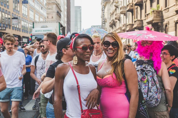 People taking part in Milano Pride 2015 — Zdjęcie stockowe