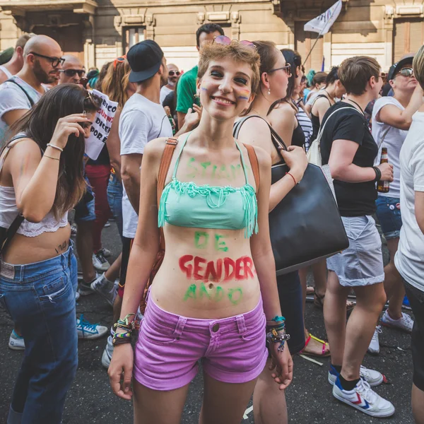 People taking part in Milano Pride 2015 — Stock Photo, Image