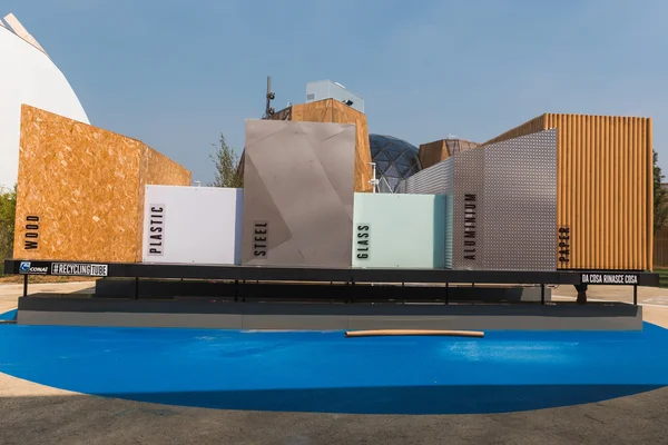 Arkitektoniska former på Expo 2015 i Milano, Italien — Stockfoto