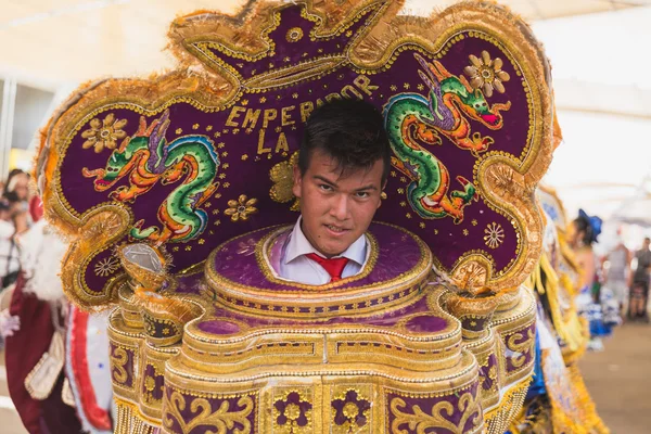 People taking part in the Bolivia National Day at Expo 2015 in M — Stock fotografie