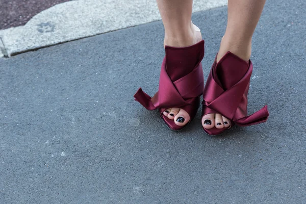 Detail of shoes outside Pucci fashion show building in Milan, It — Φωτογραφία Αρχείου