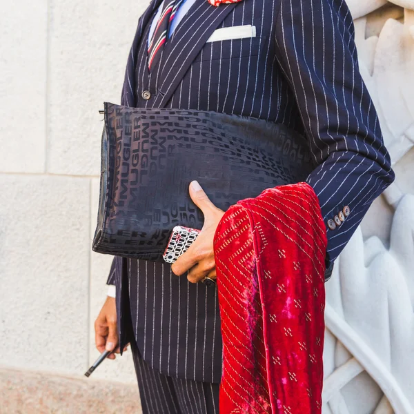 Detail of a man outside Cristiano Burani fashion show building i — Stock Photo, Image