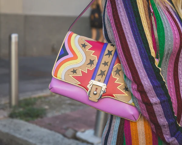 Detail of bag outside Iceberg fashion show building in Milan, It — Stockfoto