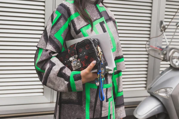 Detail of bag outside Armani fashion show building in Milan, Ita — ストック写真