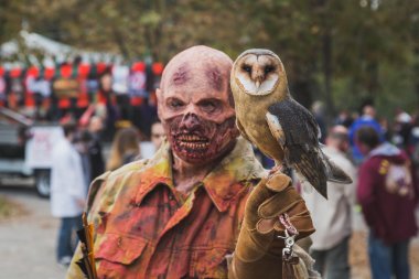 İnsanlar almak bölüm zombi Walk, Milano, İtalya