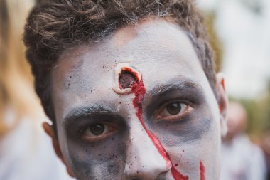 İnsanlar almak bölüm zombi Walk, Milano, İtalya