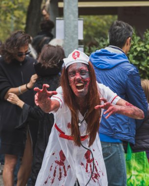 İnsanlar almak bölüm zombi Walk, Milano, İtalya
