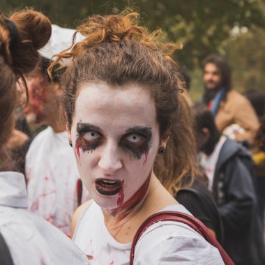 İnsanlar almak bölüm zombi Walk, Milano, İtalya