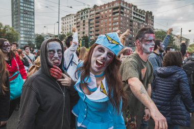 İnsanlar almak bölüm zombi Walk, Milano, İtalya