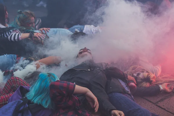 People take part in the Zombie Walk 2015 in Milan, Italy — Zdjęcie stockowe