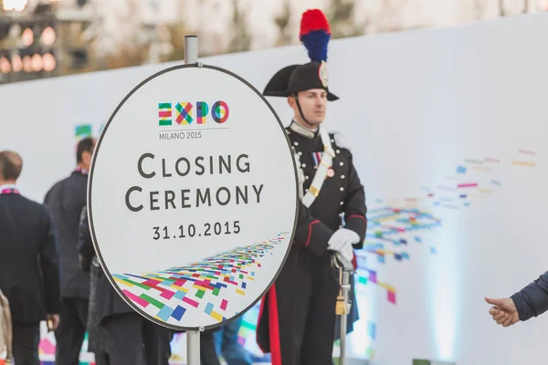 Karabinierów w Expo 2015 zamknięcie ceremonii w Mediolan, Włochy — Zdjęcie stockowe