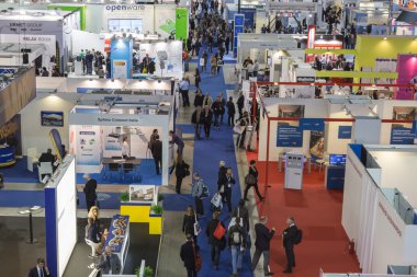 İnsanlar ve Sicurezza, uluslararası olay kabinleri Üstten Görünüm