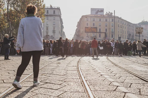 Thousands  of students and theachers prostesting in Milan, Italy — ストック写真