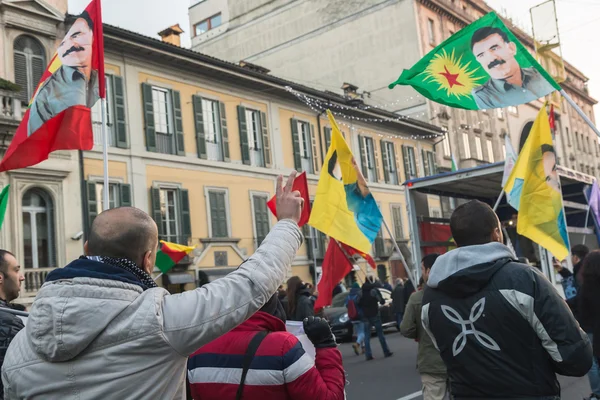 Kurdish demonstrators protest against Turkish government in Mil — Stockfoto