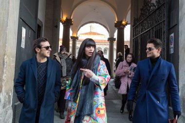 İnsanlar Milan erkekler moda haftası 2016