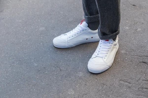 Detail der Schuhe auf der Mailänder Männermodewoche 2016 — Stockfoto