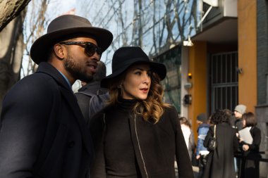 İnsanlar Milan erkekler moda haftası 2016