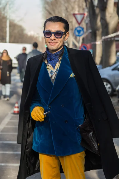 Personas en Milan Semana de la Moda Masculina 2016 —  Fotos de Stock