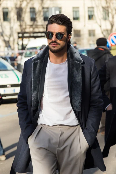 Personas en Milan Semana de la Moda Masculina 2016 —  Fotos de Stock