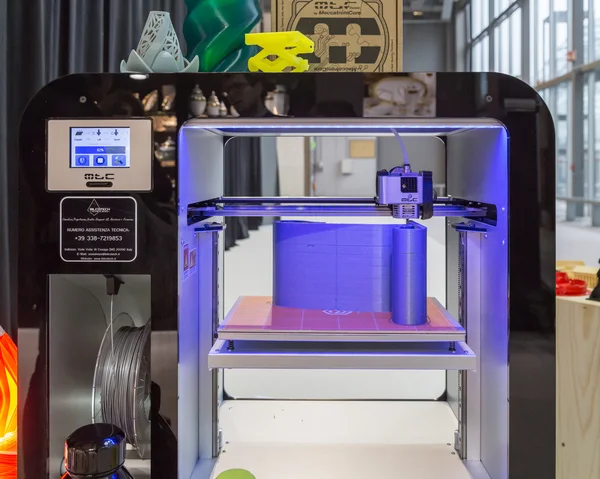 3D printer on display at HOMI, home international show in Milan, — Stock Photo, Image