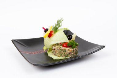 Avokado ve karides lezzetli tartar görüntüsünü