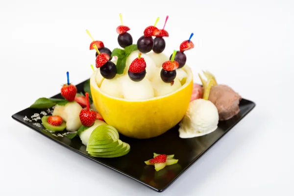 Lezzetli kavun tatlı assorti dondurma ile görüntü