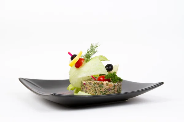 Avokado ve karides lezzetli tartar görüntüsünü — Stok fotoğraf
