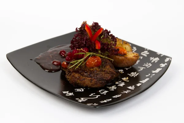 Image of tasty steak with potatos and vegetables — Stock Photo, Image