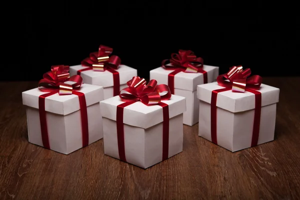 Small gift boxes on the table — Stock Photo, Image