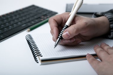 kadın için yazılı eser hazırlanıyor