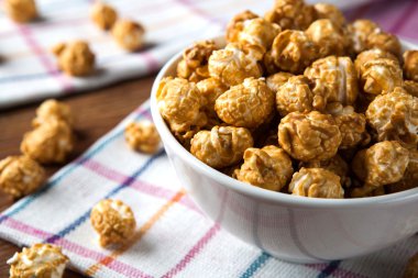 bir sürü altın karamel Mısır