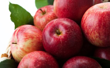 birçok elma sepeti yakın çekim