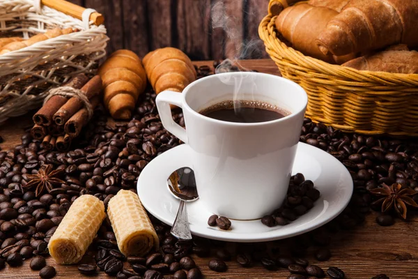 Caffè natura morta con tazza di caffè — Foto Stock