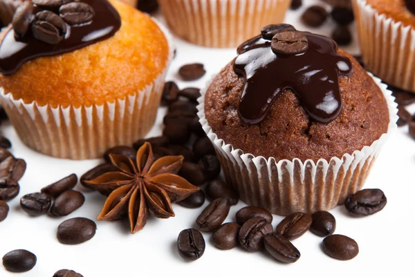 Chocolate cake with coffee beans — Stock Photo, Image