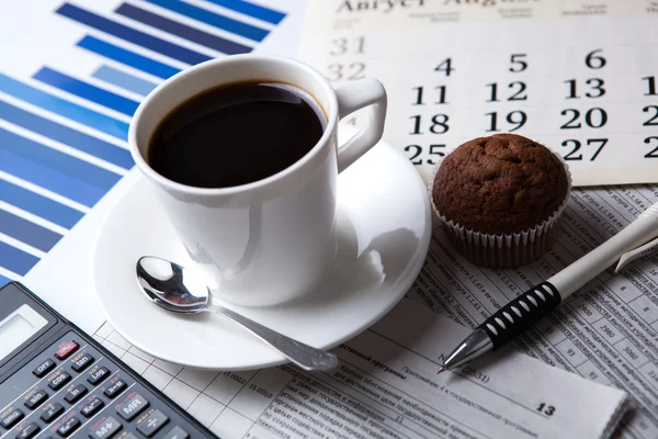 Negócio ainda vida e xícara de café — Fotografia de Stock
