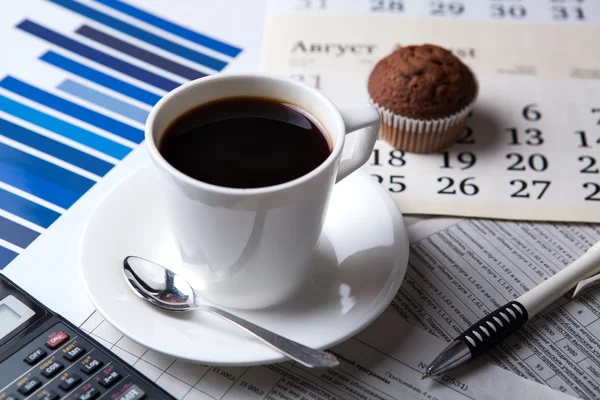 Business stilleben och kopp kaffe — Stockfoto